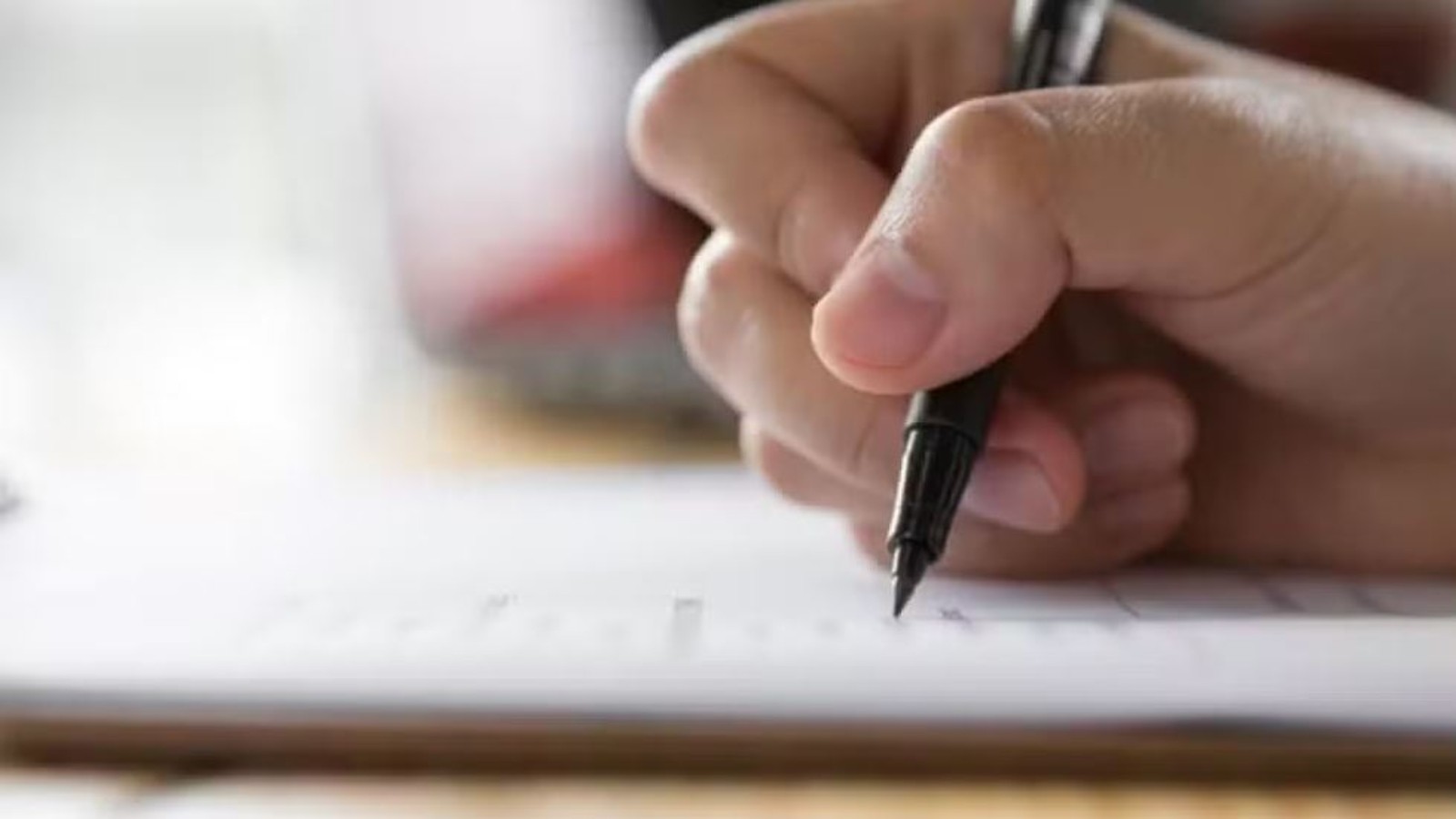 Ceará tem mais de 2 mil oportunidades entre empregos e concursos; confira prazos e salários