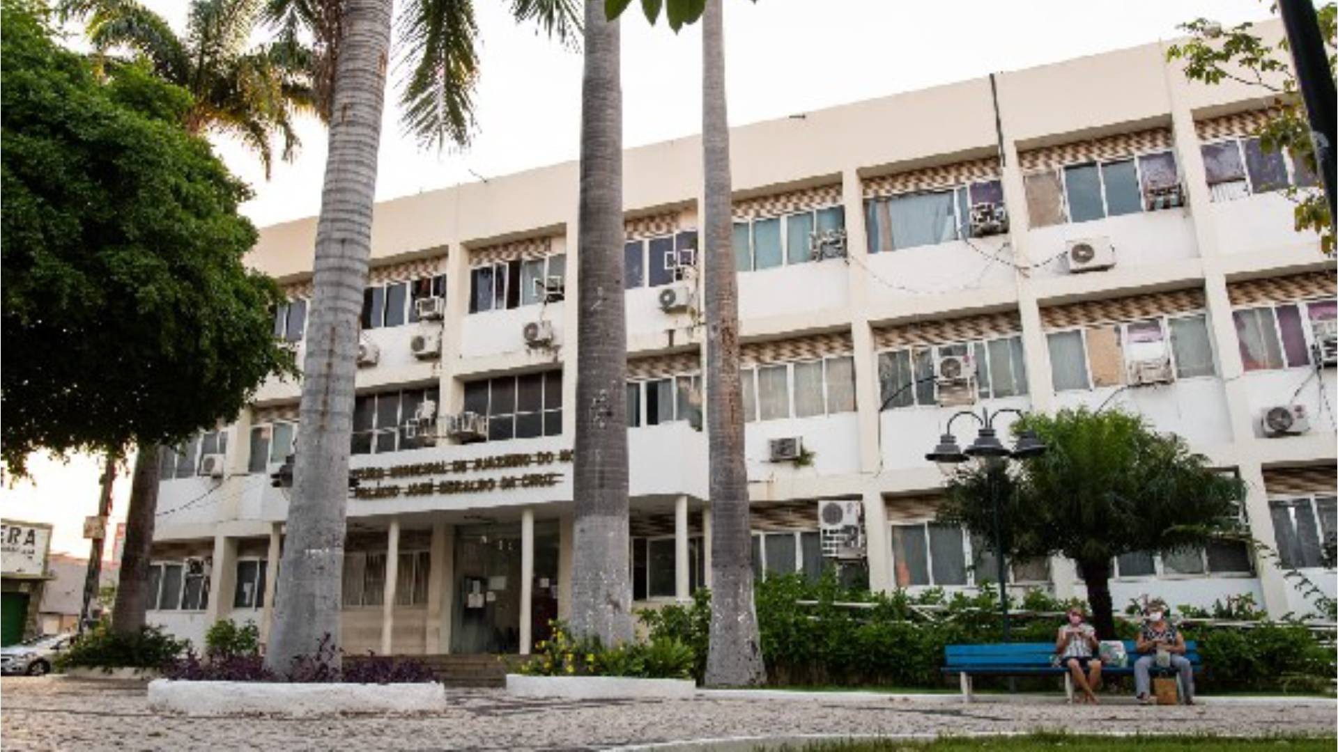 Risco de perder verbas e déficit de R$ 114 milhões: Juazeiro do Norte propõe elevar contribuição a 14% e doar imóveis à Previdência