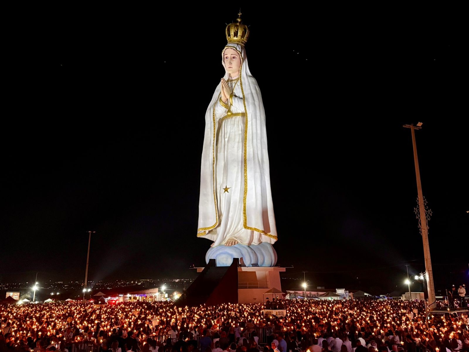 Maior estátua de Nossa Senhora de Fátima do mundo terá 1ª celebração de 13 de maio no Ceará, com procissão luminosa e 15 mil esperados