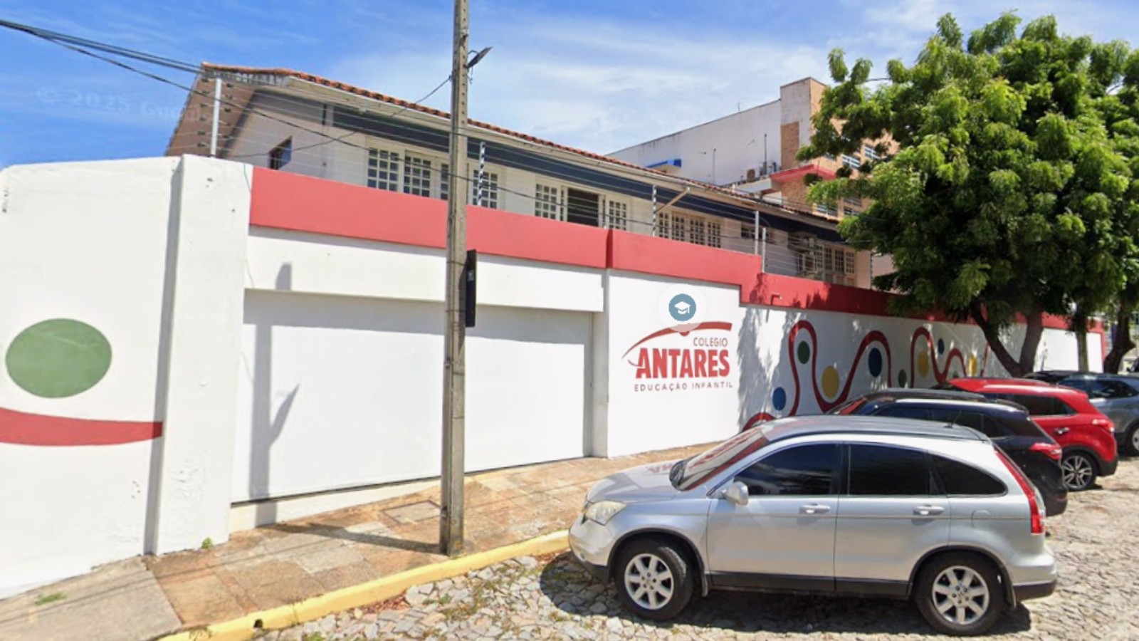 Aluno fica 30 horas desacordado após mistura de álcool e remédios em escola de Fortaleza; polícia investiga