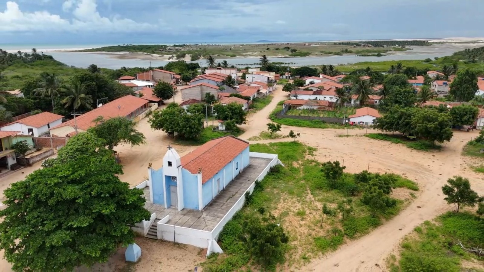 Sob a areia: como Tatajuba foi engolida por dunas no Ceará e por que os alertas continuam