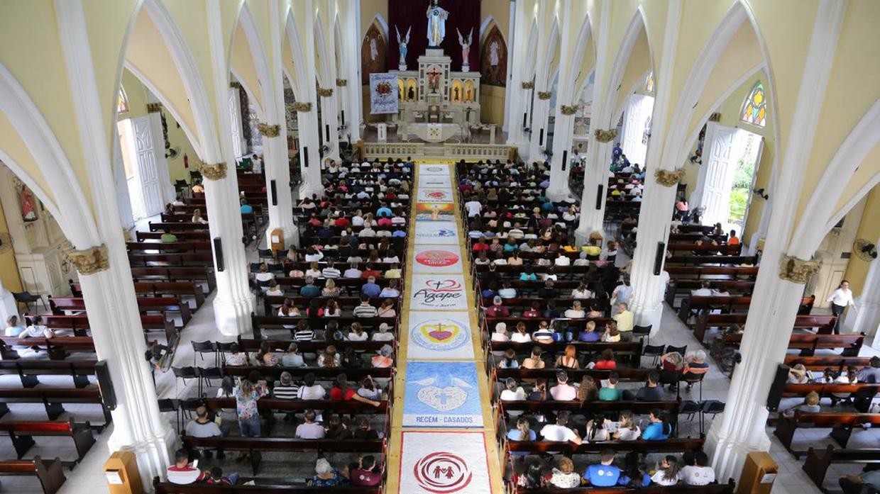 Corpus Christi 2026 no Ceará pode virar feriadão de 4 dias; veja regras e quem pode emendar