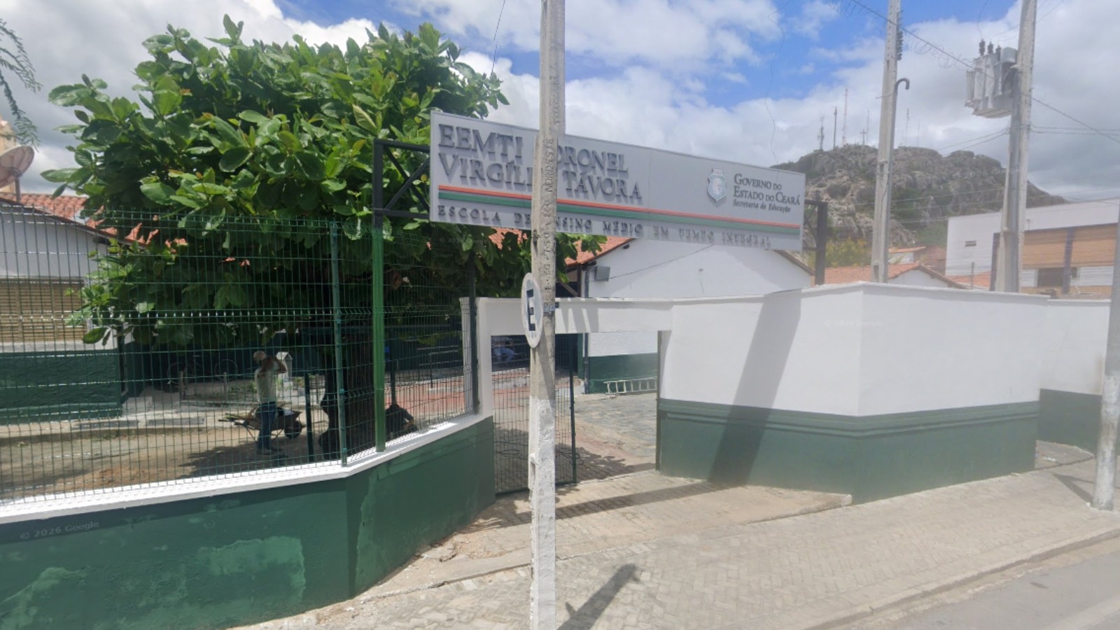 Estudante de 16 anos morre seis dias após ser ferido com estilete em escola de Quixadá; SSPDS aponta bullying