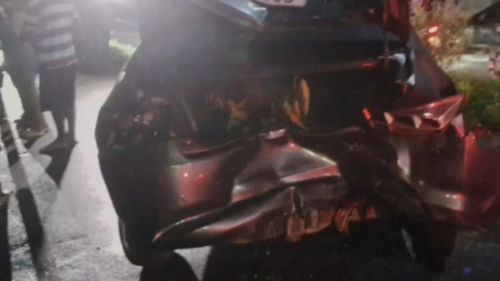 Dois acidentes em sequência: motorista com sinais de embriaguez é contido por populares e preso em Fortaleza
