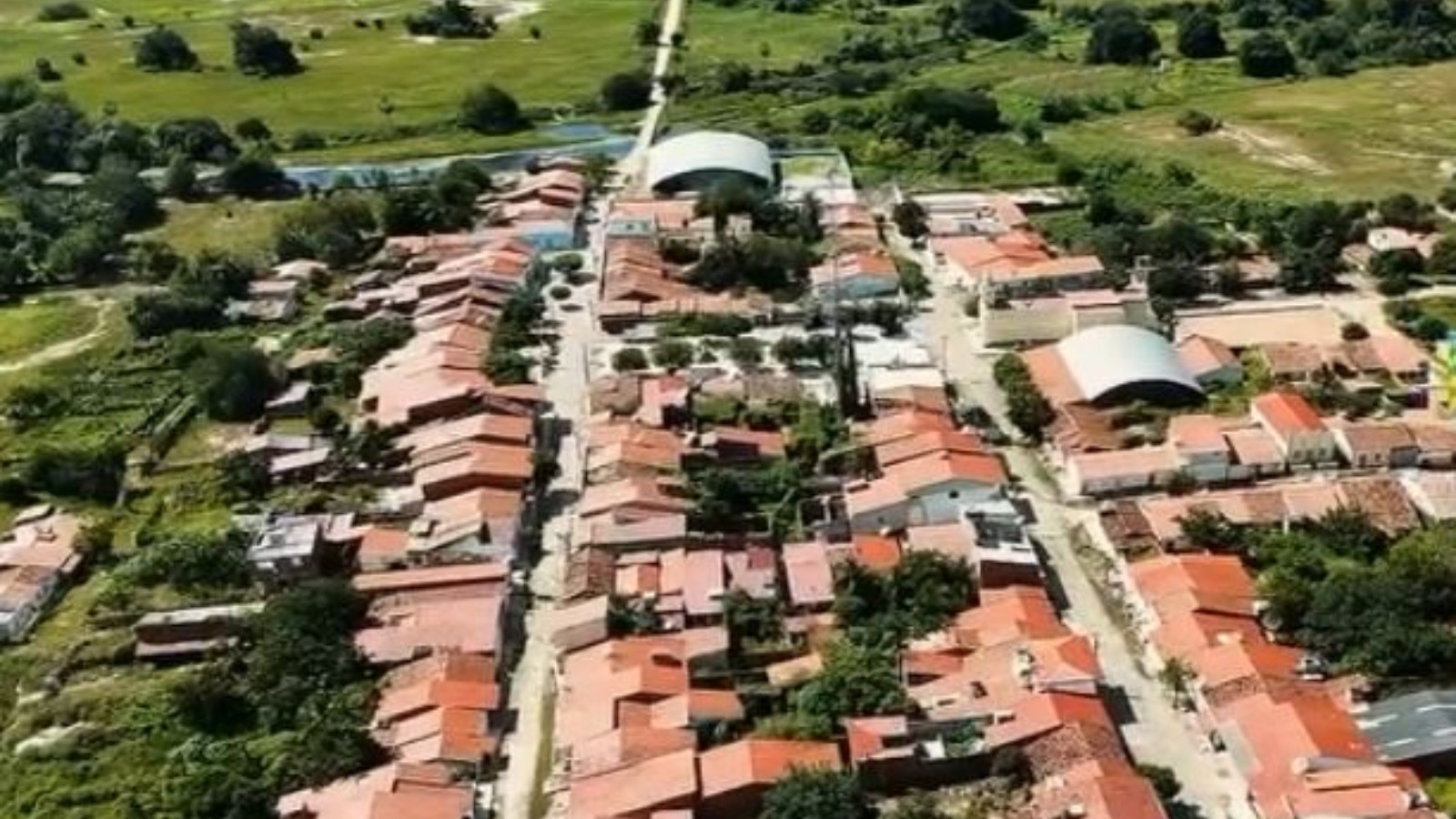 De ‘território-fantasma’ a recomeço: mais de 40 famílias retornam a Uiraponga após reforço de segurança no Ceará