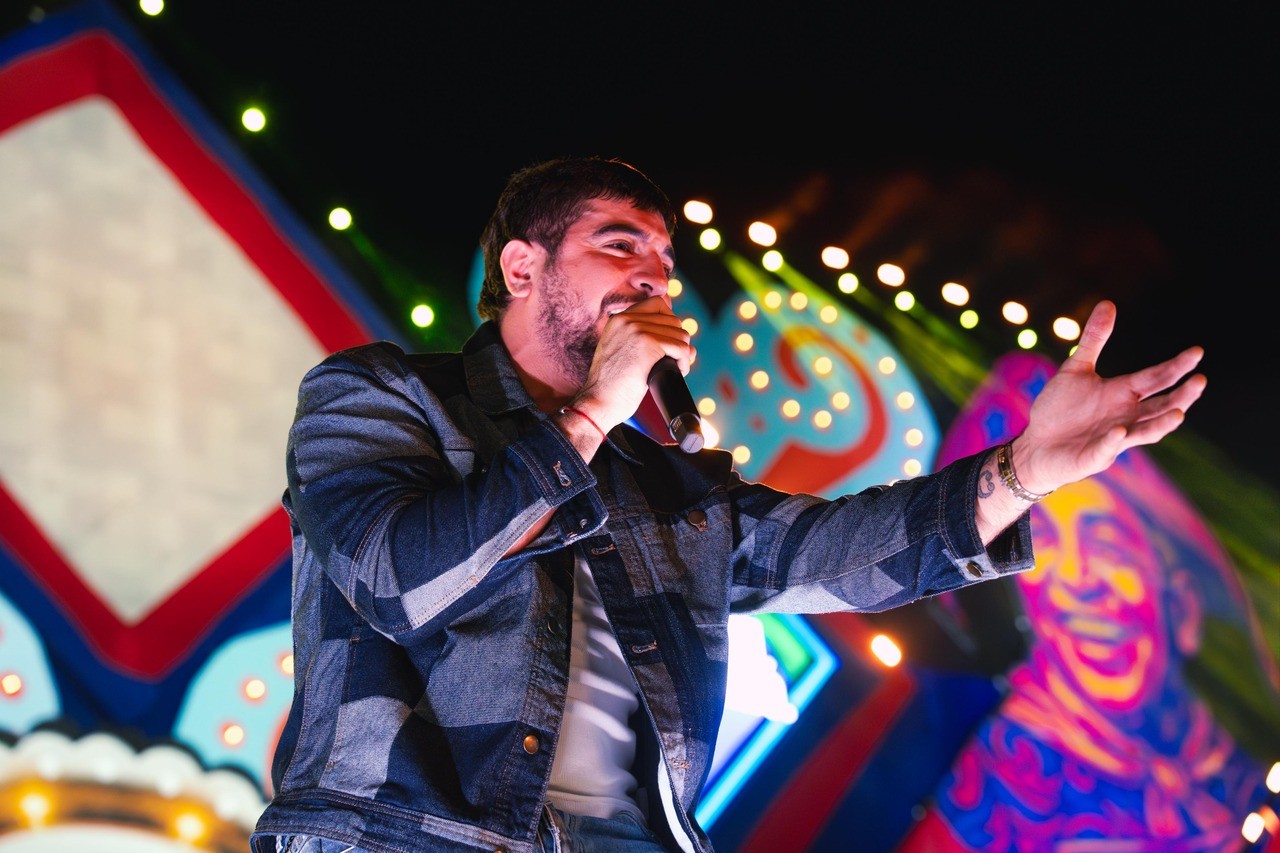 Depois de cantar a mesma música dezenas de vezes, Nattan anuncia show gratuito em Maracanaú com repertório novo