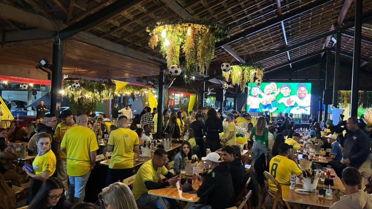 Fortaleza reduz expediente de órgãos públicos na segunda por jogo do Brasil na Copa 2026; veja o que muda