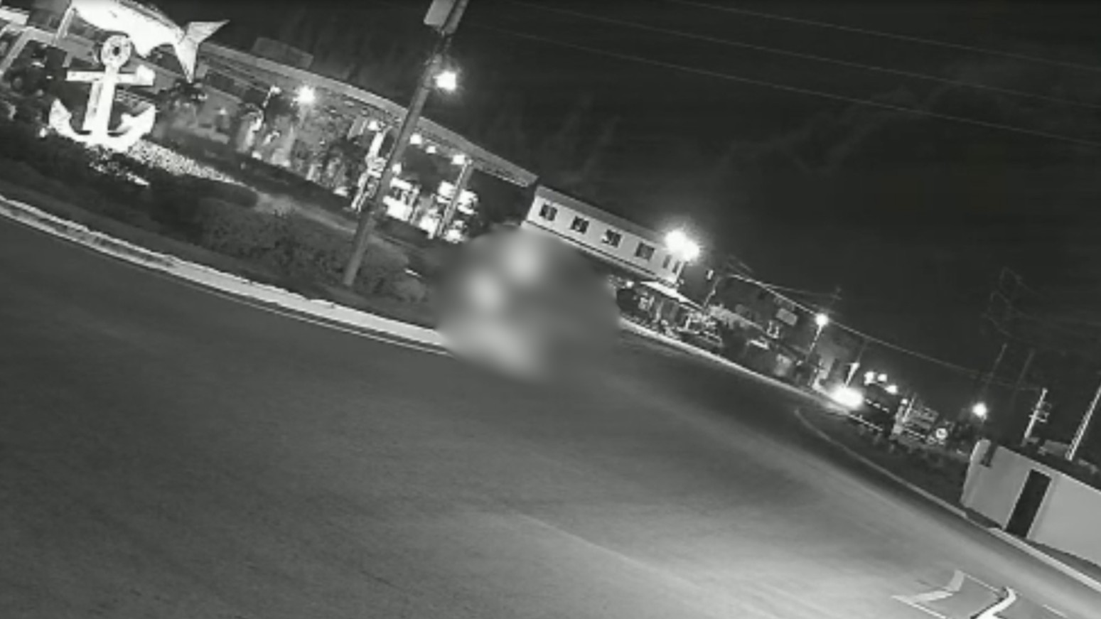 Homem de 47 anos morre após perder controle da moto em Acaraú; video registra momento do acidente