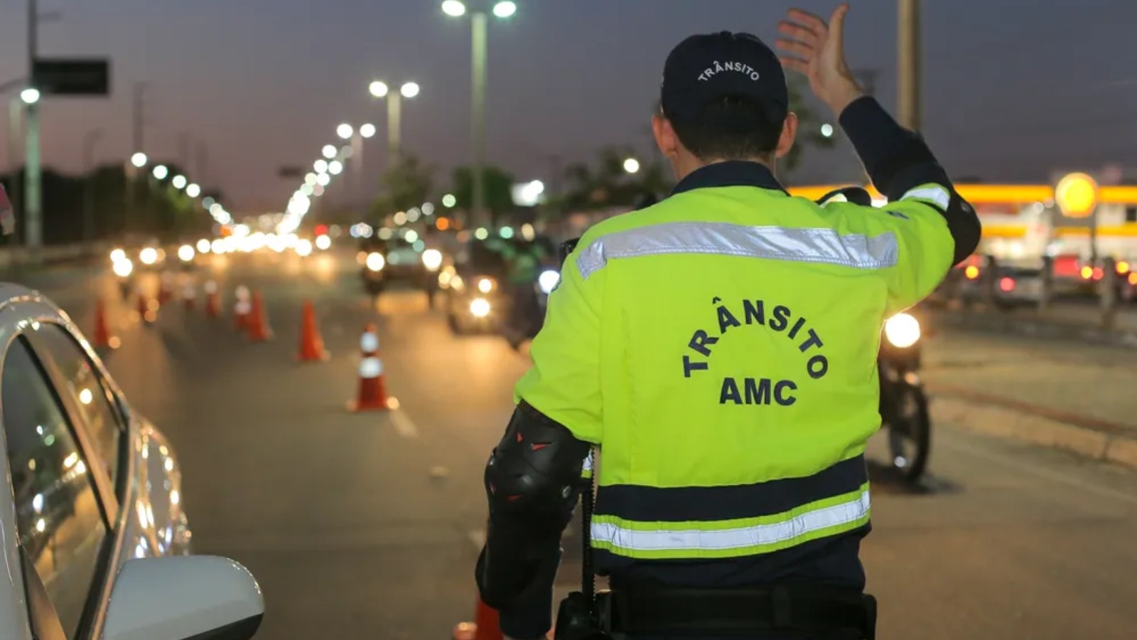 Rua Leonardo Mota será bloqueada por quatro meses em Fortaleza; interdição começa às 21h desta quarta (1º)