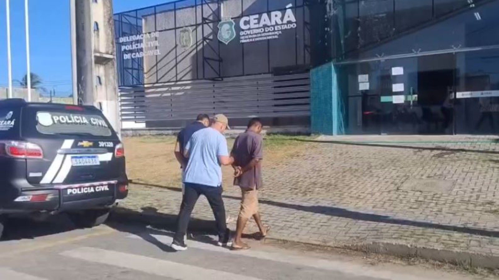 Pai e filho são presos em flagrante por suspeita de estupro e agressão contra mulher em Cascavel
