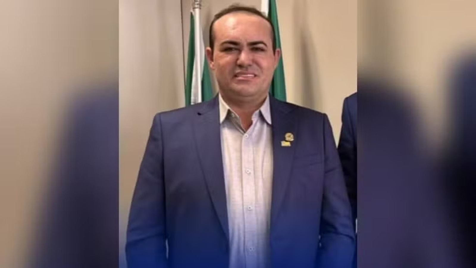 Ex-prefeito de Potiretama deixa a prisão após ser retirado de júri por homicídio; condenação por incêndio segue em vigor