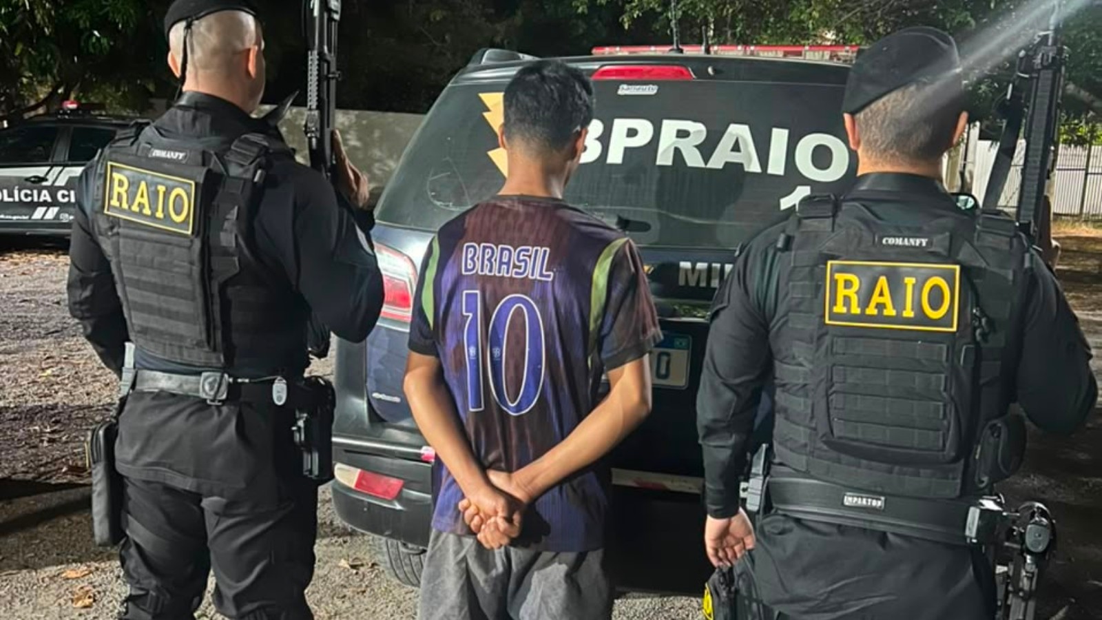 Terceiro suspeito de morte de psicóloga é preso em campo de futebol no Ceará