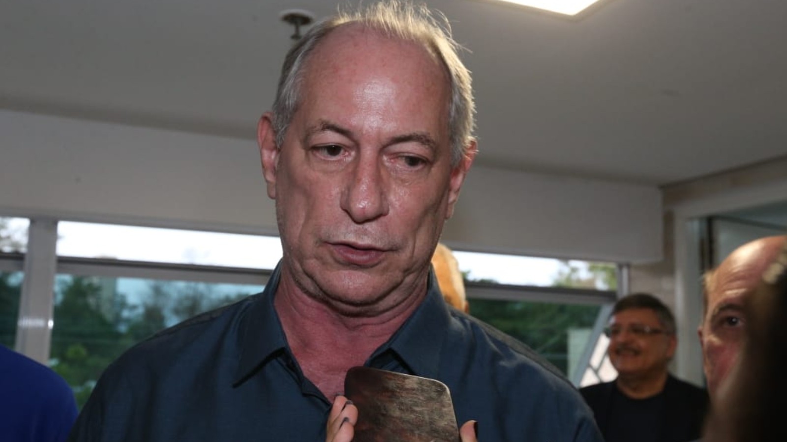 Botão do pânico e creches noturnas: Ciro Gomes detalha propostas em Fortaleza e alerta para interferência do crime nas eleições