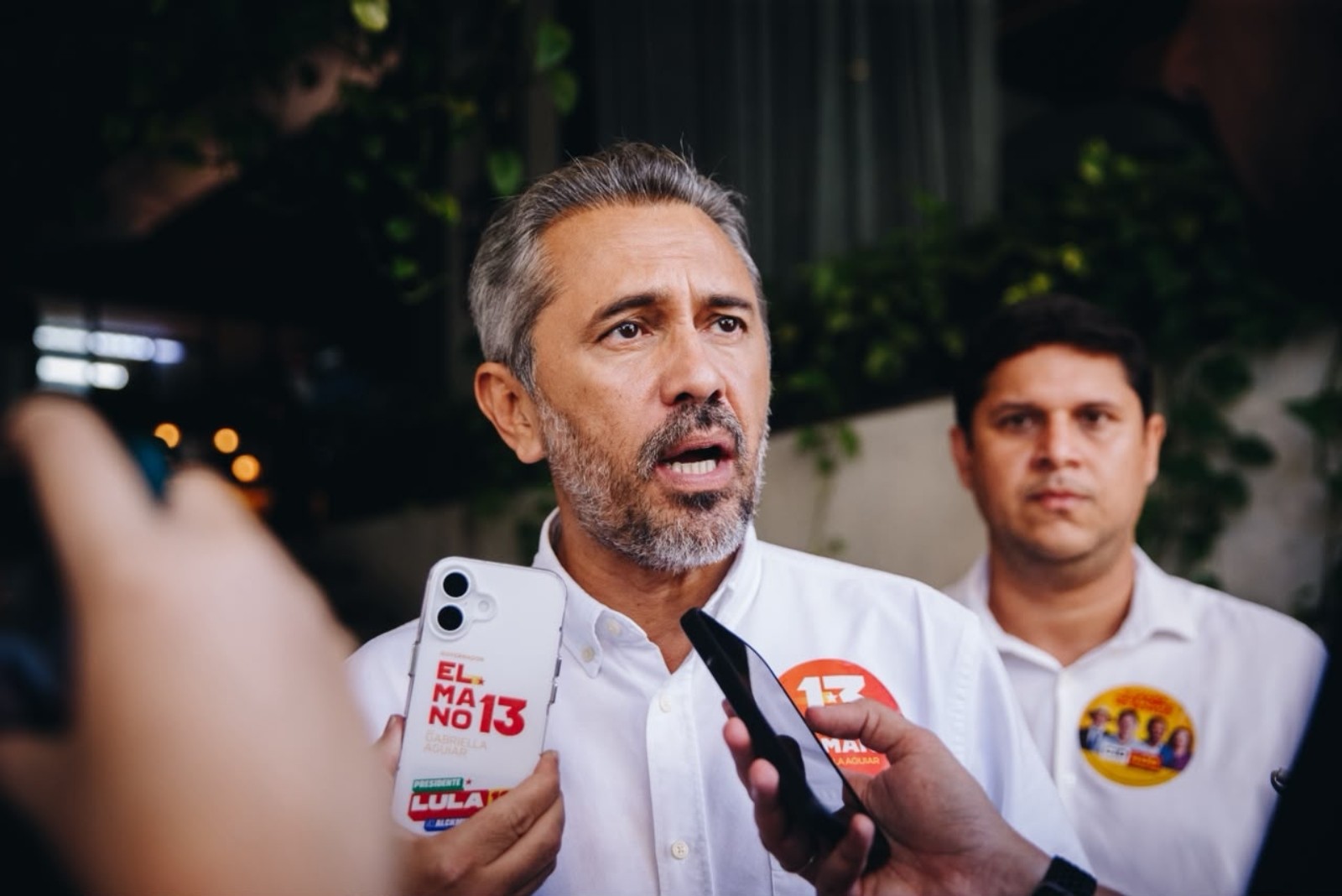 Elmano promete levar radioterapia a novas regiões do Ceará em eventual segundo mandato