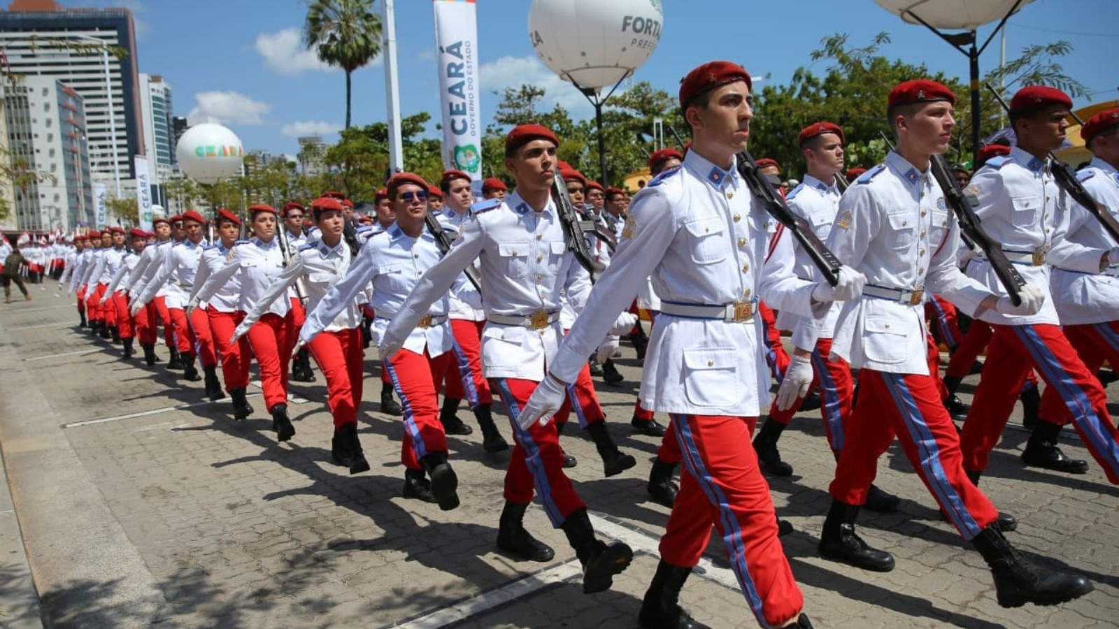 Desfile de 7 de Setembro bloqueia Beira-Mar e muda rotas em Fortaleza; veja desvios e horários